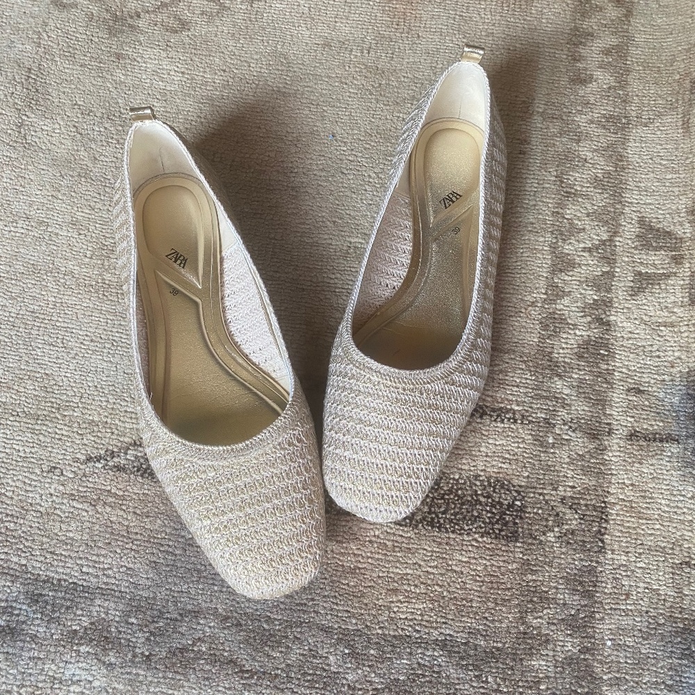 Zara Woven Flats - Fall 2023